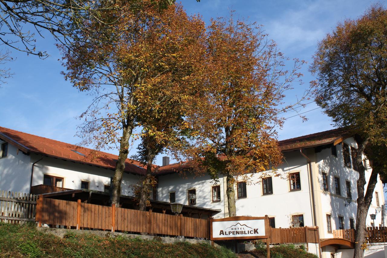 Hotel Alpenblick Riedering ภายนอก รูปภาพ
