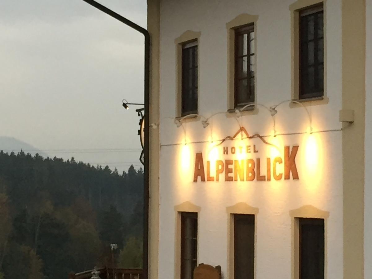 Hotel Alpenblick Riedering ภายนอก รูปภาพ