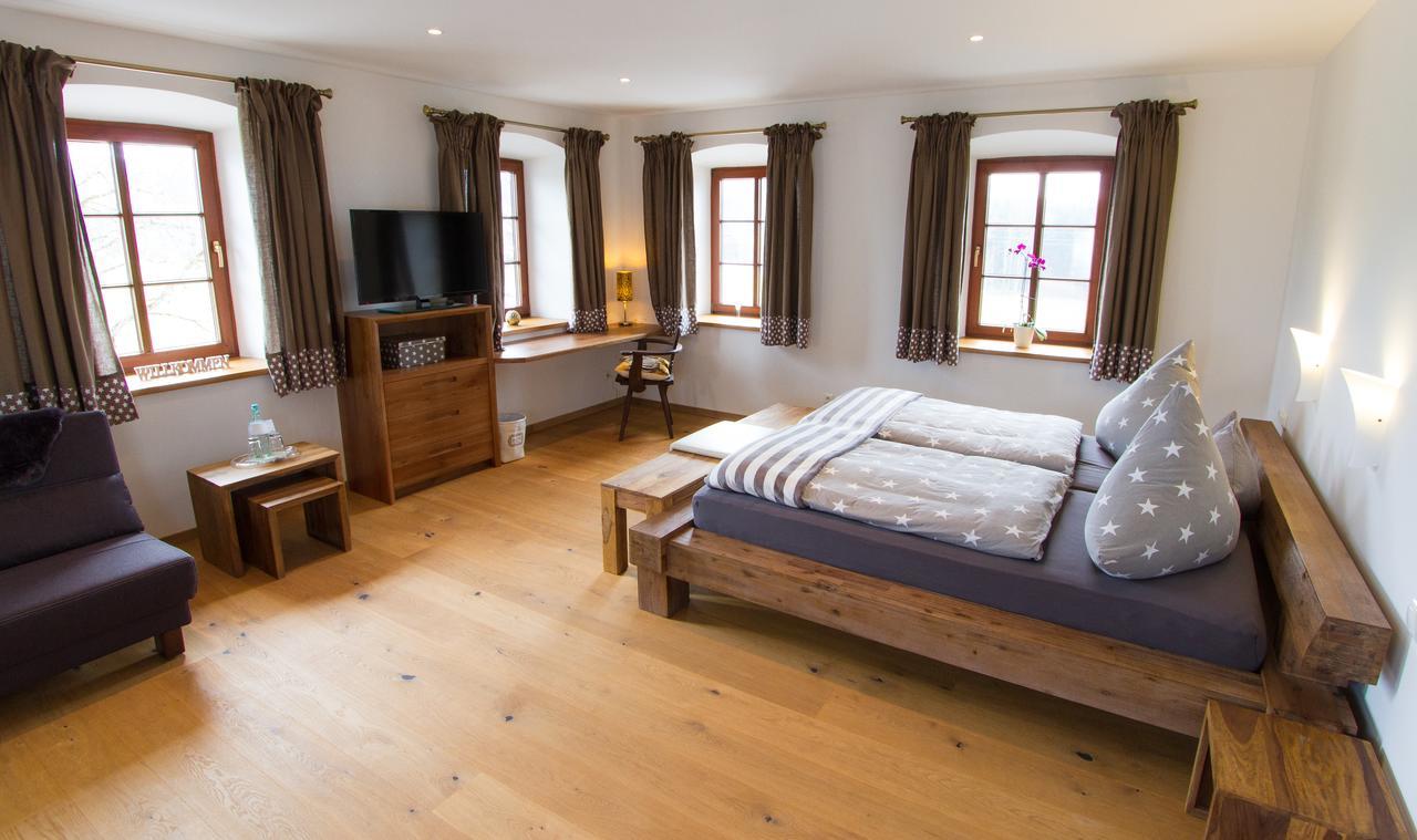 Hotel Alpenblick Riedering ภายนอก รูปภาพ