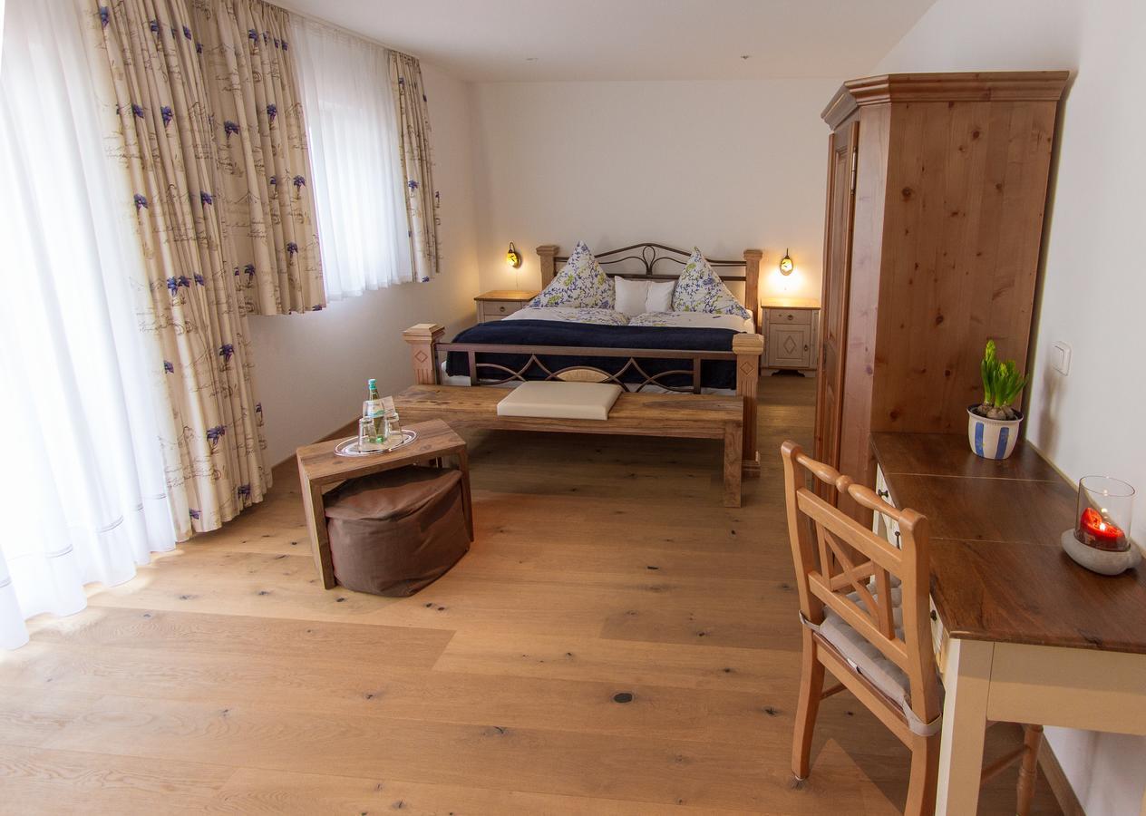 Hotel Alpenblick Riedering ภายนอก รูปภาพ