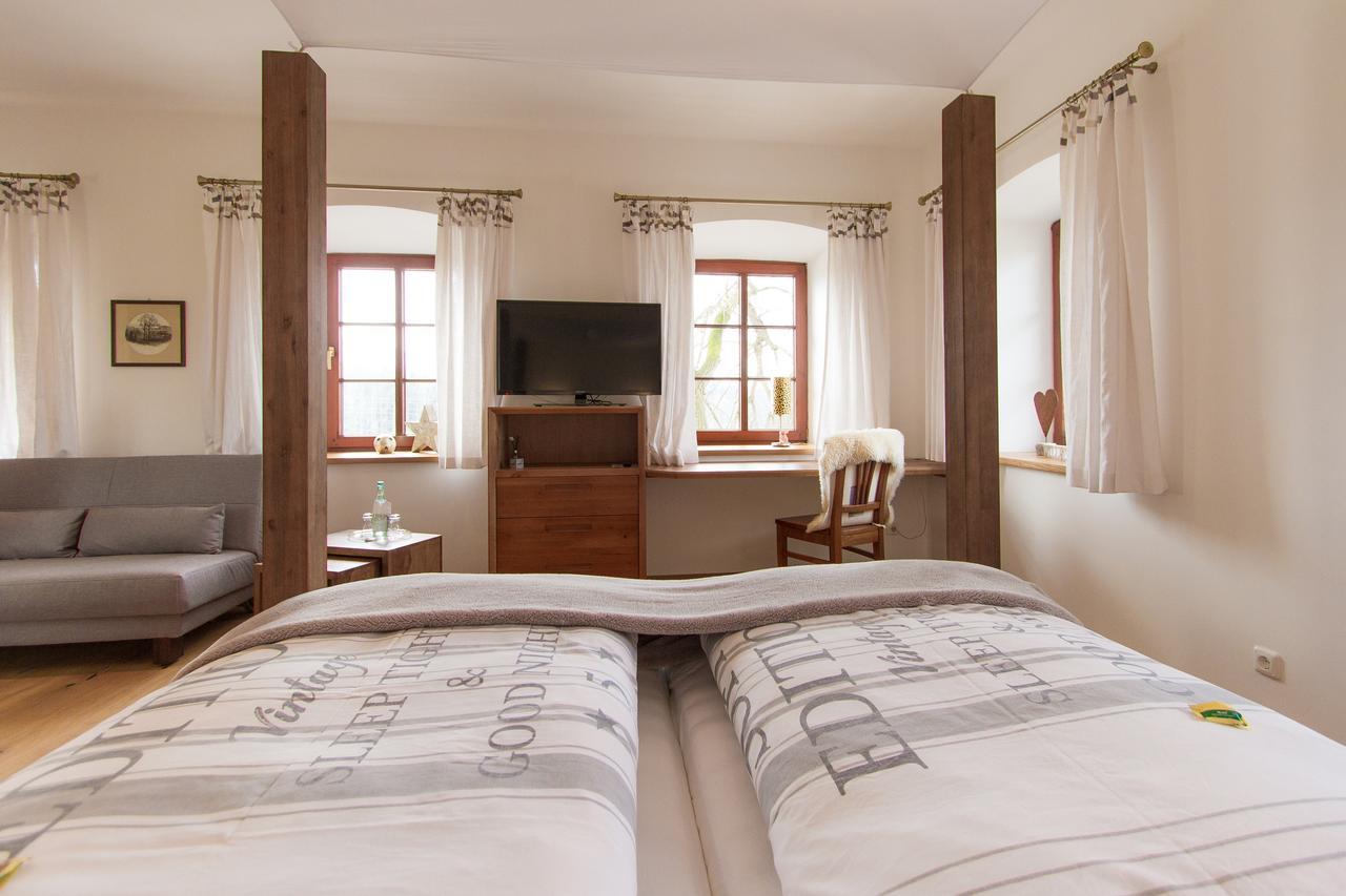 Hotel Alpenblick Riedering ภายนอก รูปภาพ