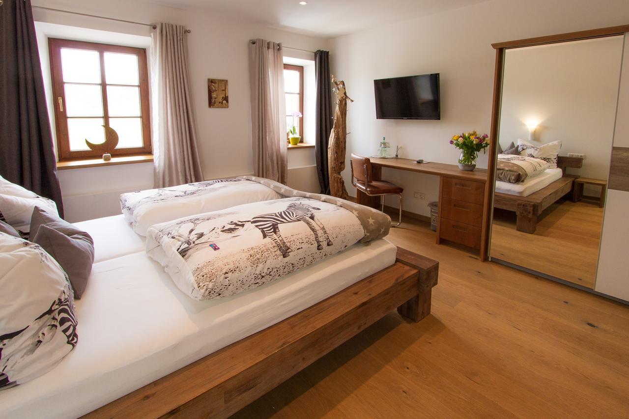 Hotel Alpenblick Riedering ภายนอก รูปภาพ