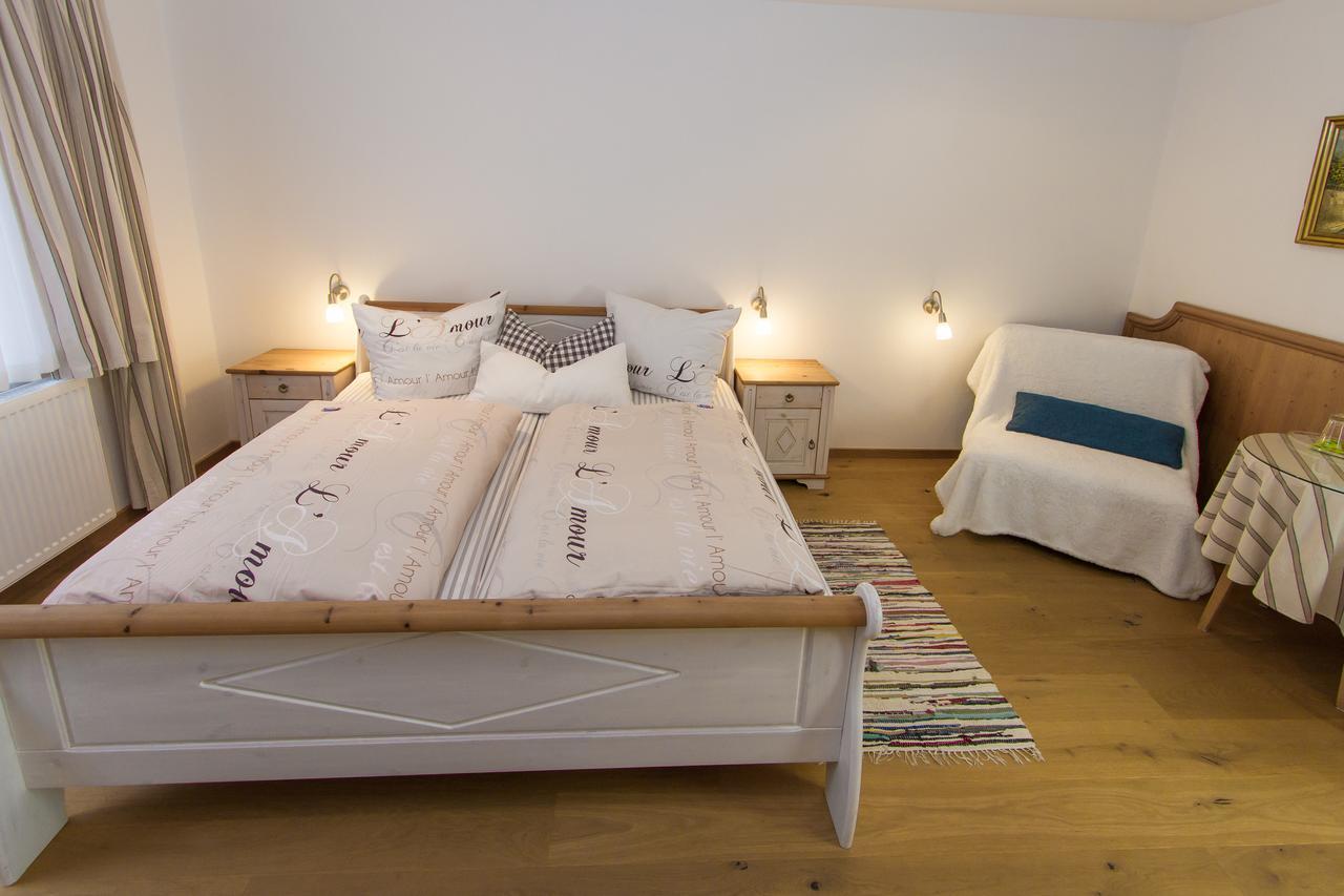 Hotel Alpenblick Riedering ภายนอก รูปภาพ