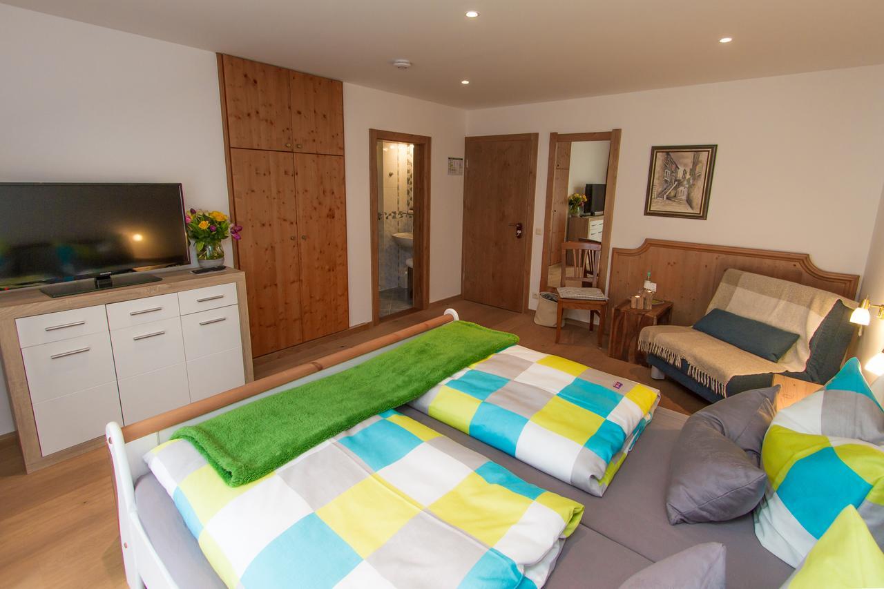 Hotel Alpenblick Riedering ภายนอก รูปภาพ