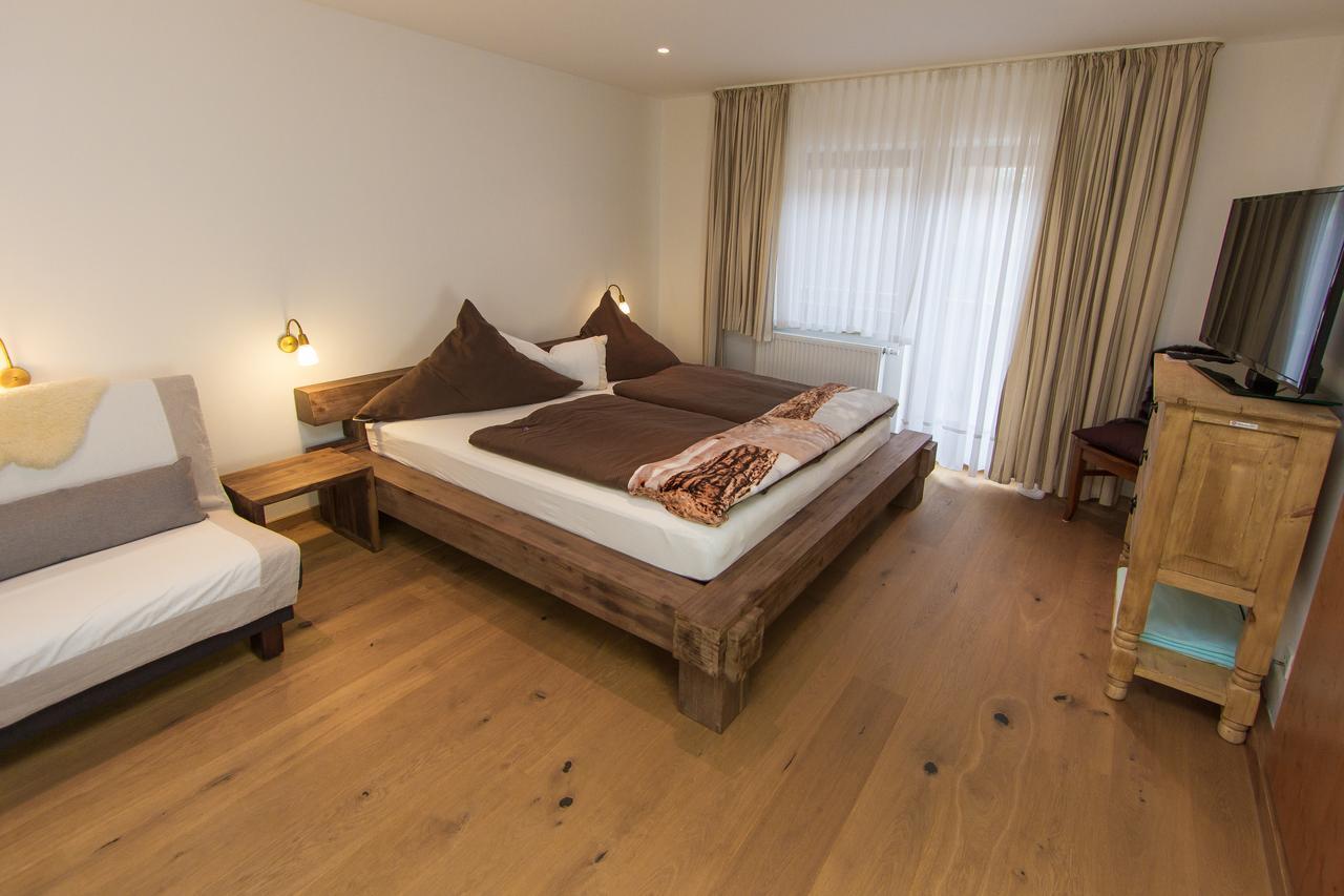 Hotel Alpenblick Riedering ภายนอก รูปภาพ