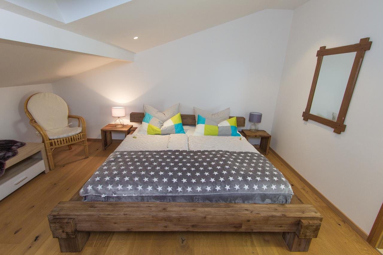 Hotel Alpenblick Riedering ภายนอก รูปภาพ