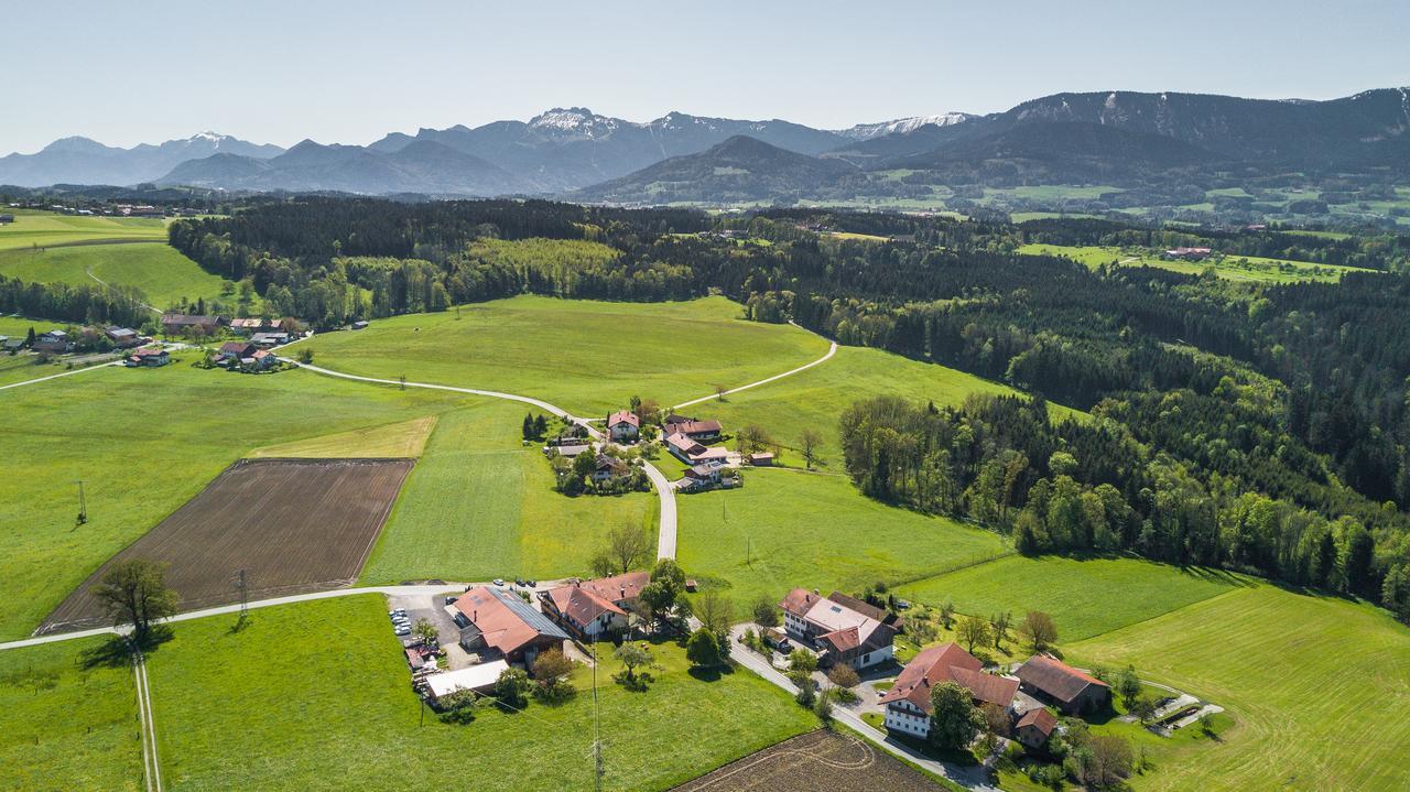 Hotel Alpenblick Riedering ภายนอก รูปภาพ